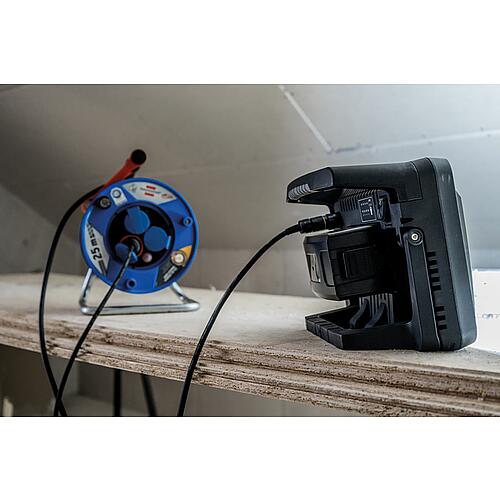 Projecteur de chantier hybride Multi Battery LED  Anwendung 3