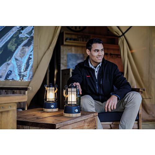 Lampe de camping AKKU CAL 1 avec corde de chanvre et socle en bambou Anwendung 4
