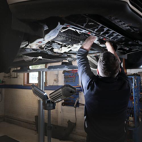 Akku-LED-Baustrahler scangrip® TOWER 8 CONNECT, 18/20 V ohne Akku und Ladegerät Anwendung 1