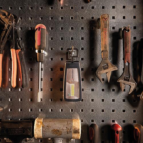 Lampes de travail LED sans fil scangrip® MINIFORM for LIFE, lampe sans fil, 3,7 V avec batterie 1,01 Ah Anwendung