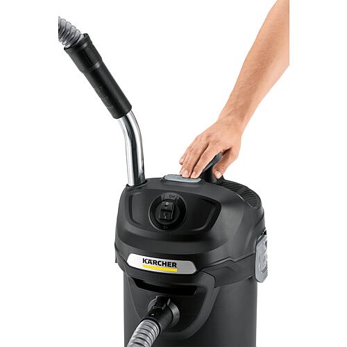 Aspirateur de cendres et de poussières AD 2, réservoir métallique de 14 l Anwendung 1