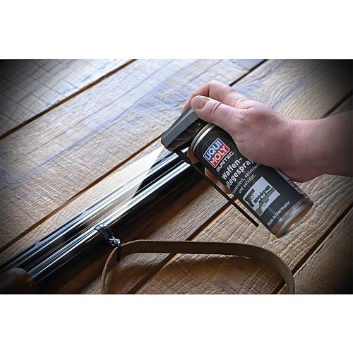 Spray d'entretien pour armes GUNTEC Anwendung 1