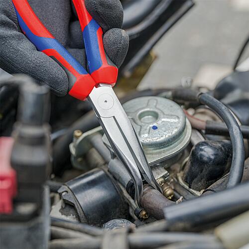 Pince pour fil de bougie automobile Anwendung 1