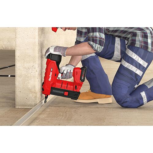 Akku-Bolzenschubgerät FXC85 Set, XL-Boxx mit 2x 4,0 Ah Akkus und Ladegerät Anwendung 4