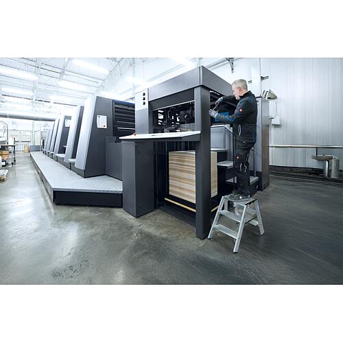 Marchepied double pliable pour charges lourdes 135 Anwendung 3