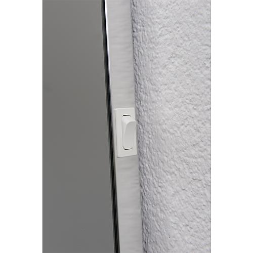 Miroir avec joue décorative et éclairée,
largeur 900 mm Anwendung 6