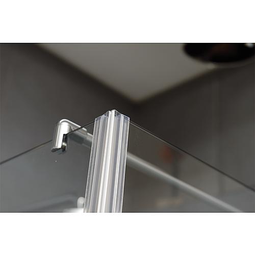 Cabine de douche Équerre Rock, 1 porte battante et 1 paroi latérale avec barre de stabilisation Anwendung 2